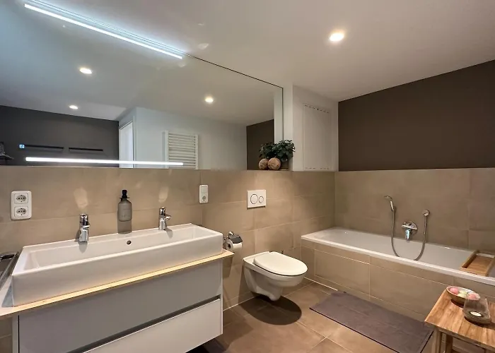 Truly - Viel Platz Fuer Business & Familie - Modern, Garage, Fahrstuhl