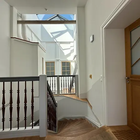 Truly - Viel Platz Für Business&familie - Modern, Garage, Fahrstuhl