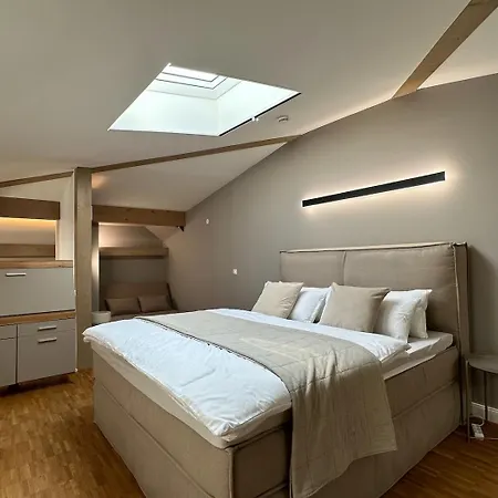 Truly - Viel Platz Fuer Business & Familie - Modern, Garage, Fahrstuhl דירה *